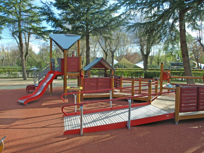  Parque Somontes (Madrid). Foto: Parques Infantiles Accessibles